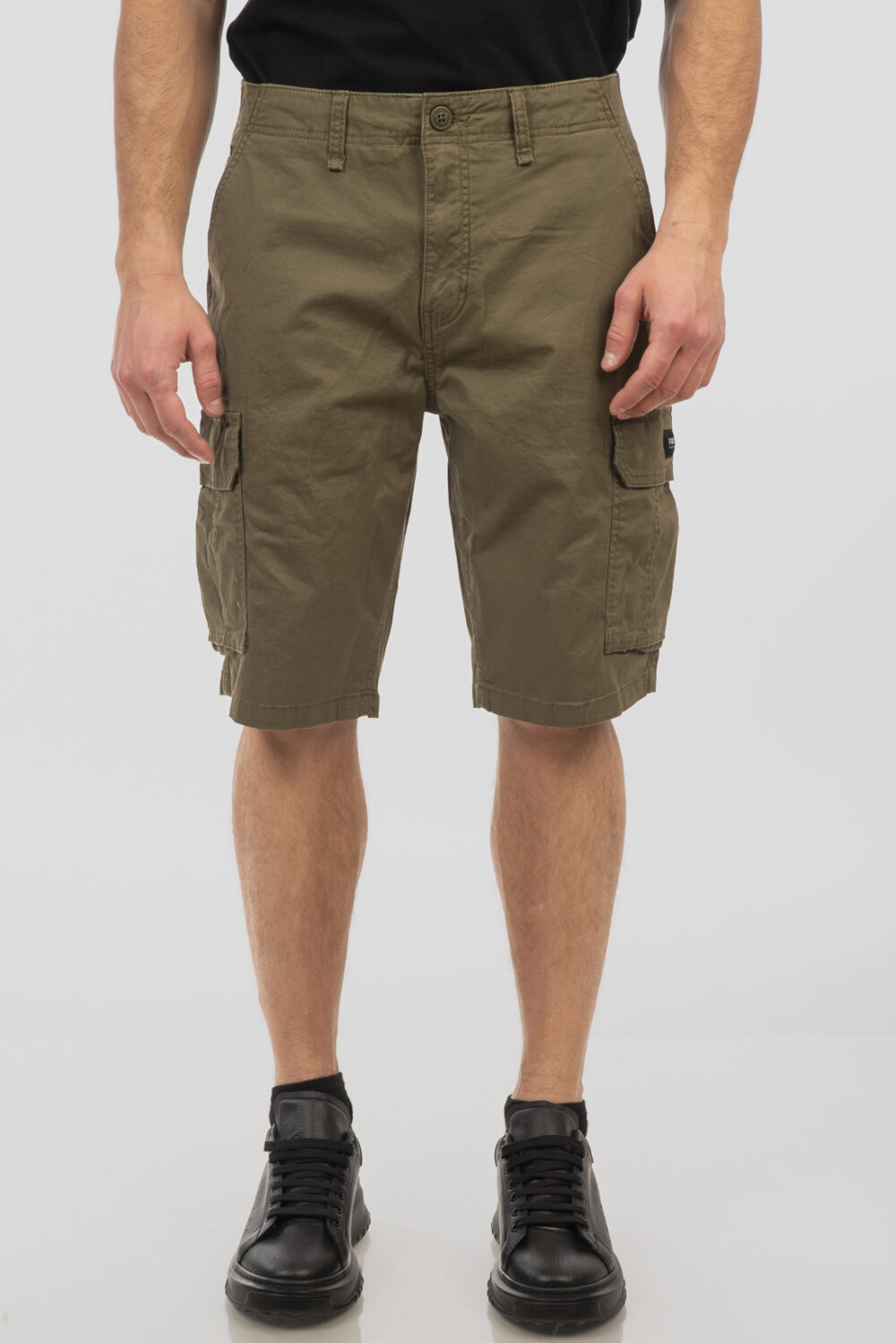 Cargo Shorts - Khaki - Rebase